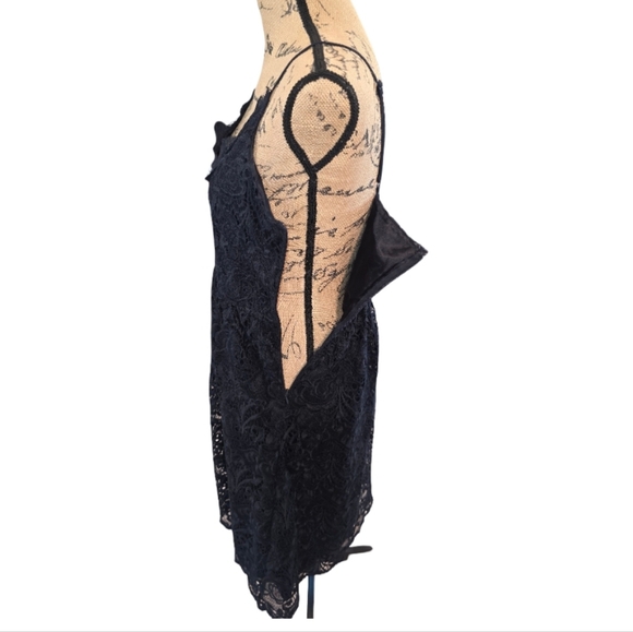 Express Navy Blue Elegant Lace Overlay Party Cocktail Formal‎ Dress Size Medium - Picture 7 of 11